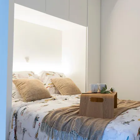 Sa' Jolie Apartament *